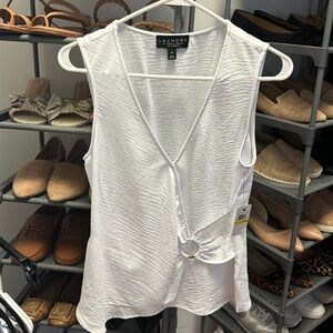 NWT Laundry by Shelli segal white blouse